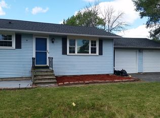 31 Coachwood Ln, Rochester, NY 14623