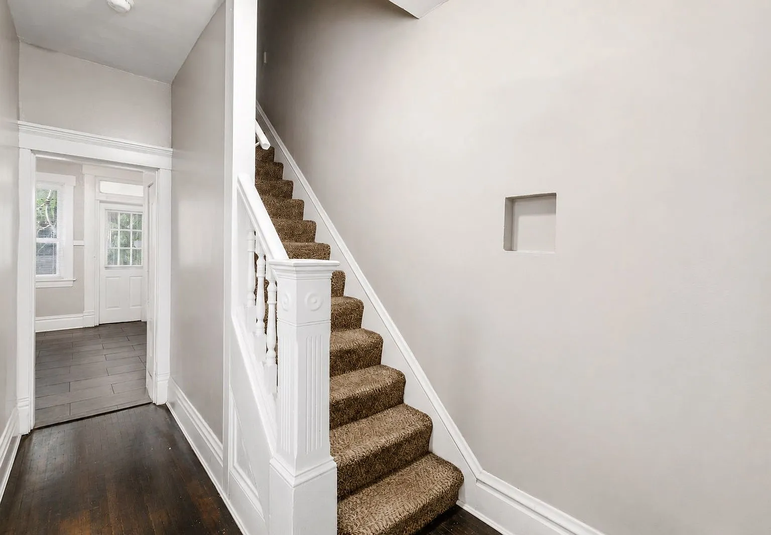 3 bed, 1.0 bath, $1,395 — Photo 2