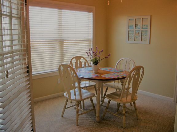 4th image of 34670 Villa Cir