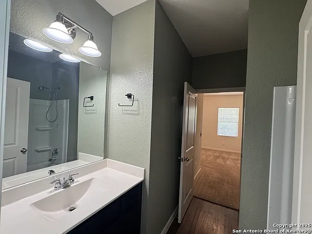 8607 Rock Mdw — Photo 11
