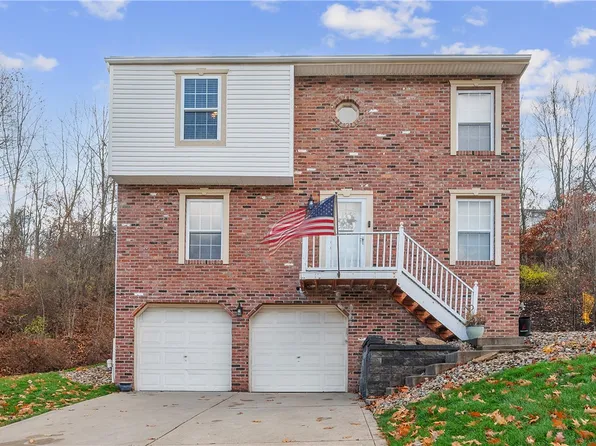 121 Shelbourne Dr, Coraopolis, PA 15108