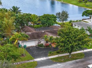 9820 SW 152nd Ter, Miami, FL 33157