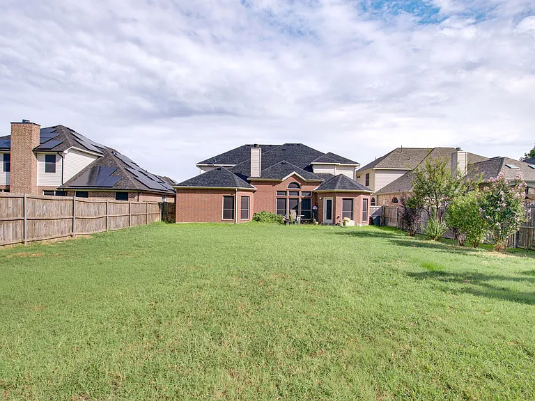 5912 Saddleridge Ct — Photo 26