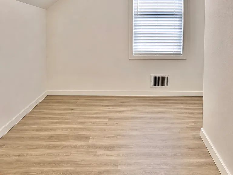 3120 S 56th St — Photo 17