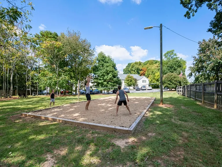 801 Grentton Pl — Photo 11