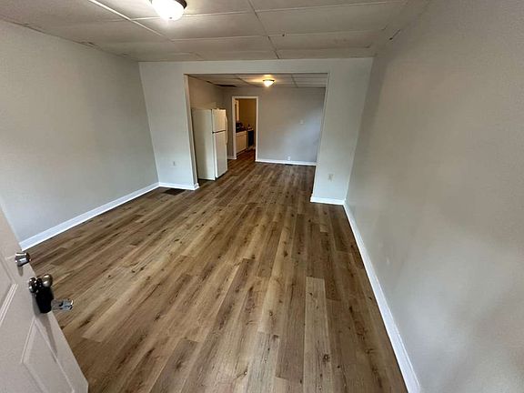 3rd image of 2704 E New York St