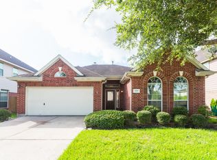 3801 Pine Lake Dr, Pearland, TX 77581