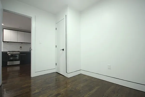 Rented by Nooklyn NYC LLC | media 43