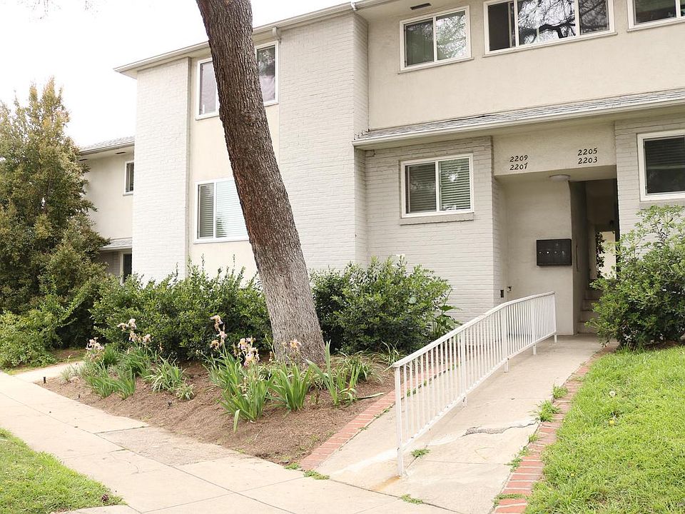 1st image of 2209 Mira Vista Ave