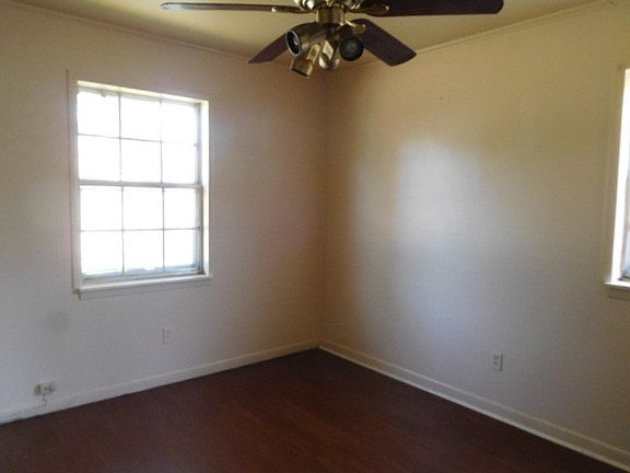5th image of 151 Cherry Dr