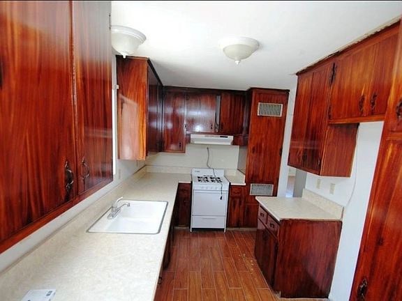 4th image of 18515 Symeron Rd #287