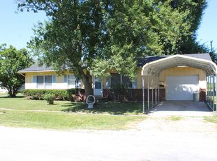 801 Prairie St, Greenfield, IL 62044