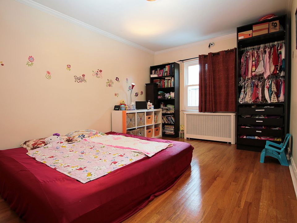 1st image of 10256 63rd Ave