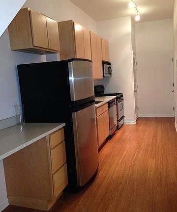 3rd image of 2622 W Evergreen Ave #1F