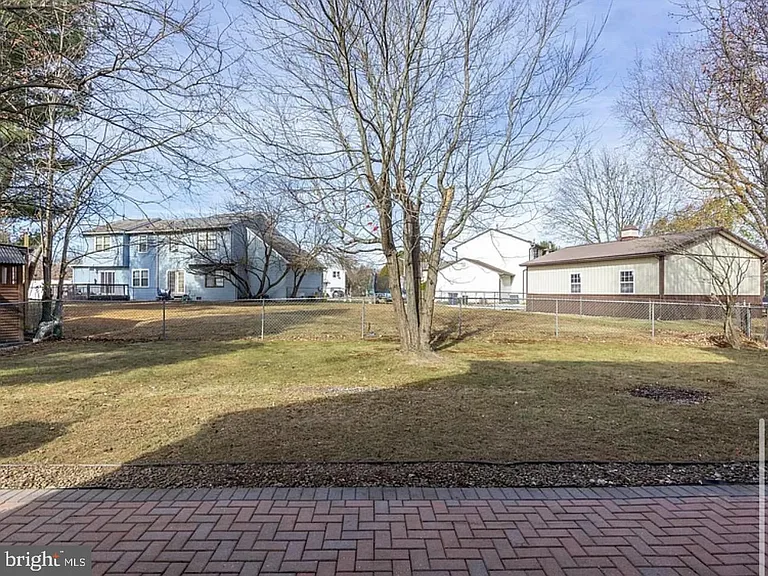 44 Brambling Ln — Photo 21