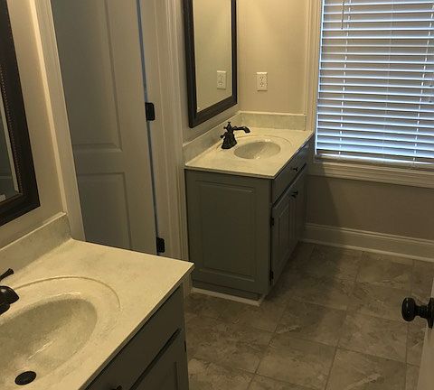 3rd image of 111 Glade Creek Cir