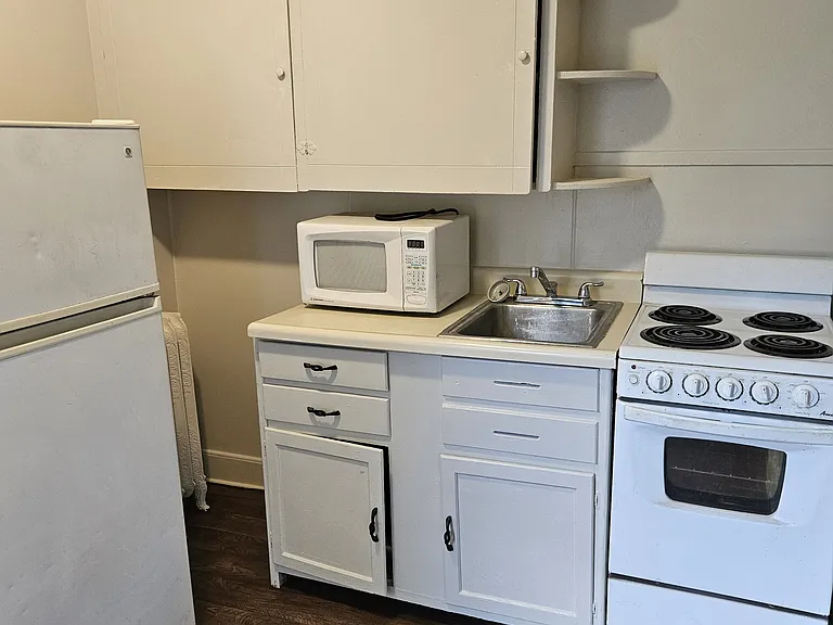 406 E Birch Ave #1 — Photo 4
