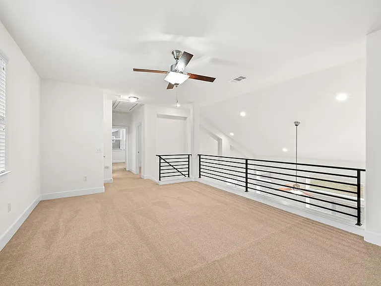 2204 Theseus Pass — Photo 22