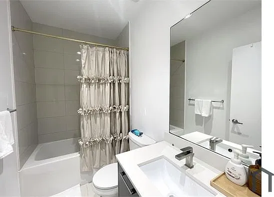 2 bed, 1120 sqft, $3,250 — Photo 4