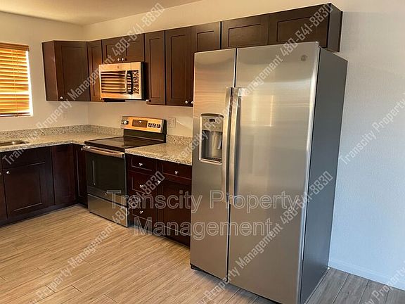 2nd image of 630 E Jensen St Unit 132