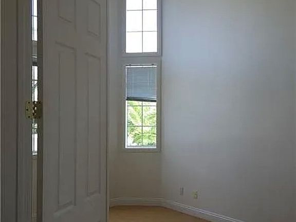 5th image of 5147 Villa Vecchio Ct
