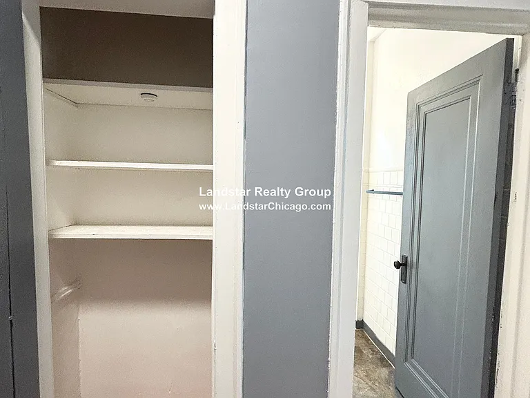 118 S Austin Blvd #1 — Photo 11
