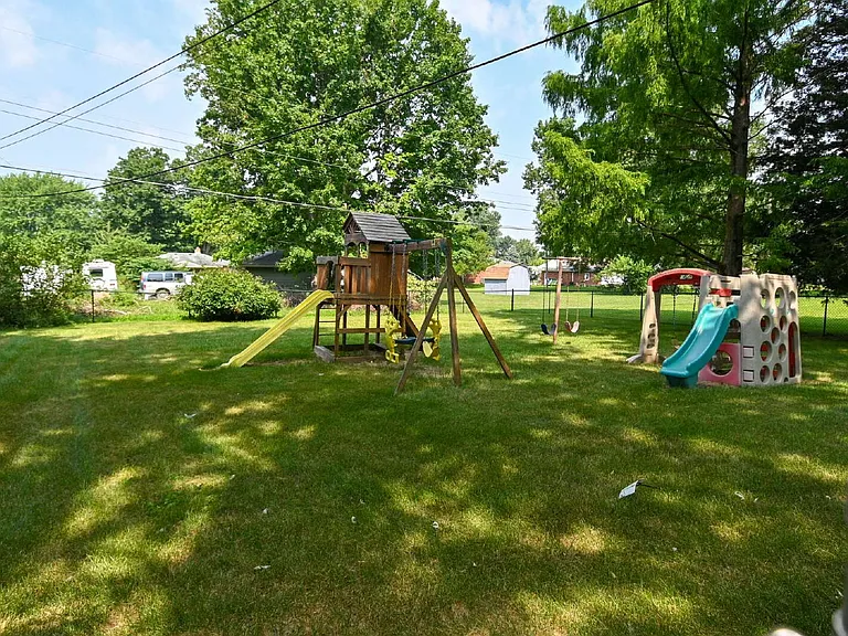 7146 S Meridian St — Photo 52