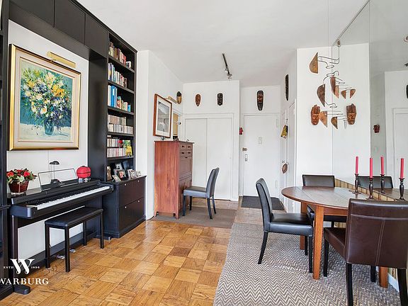 2nd image of 165 W End Ave APT 29L