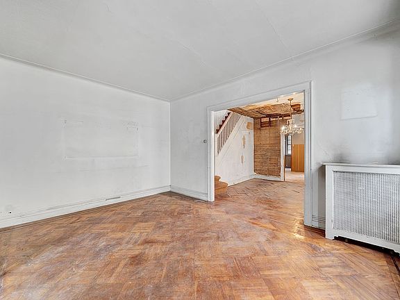 5th image of 6143 Wetherole St
