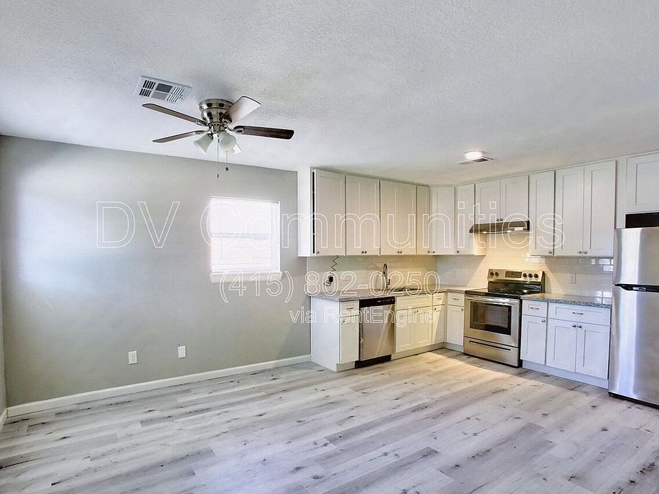 1st image of 2107 Lamar Dr #B