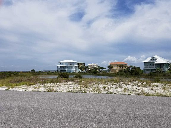 3rd image of 7635 White Sands Blvd