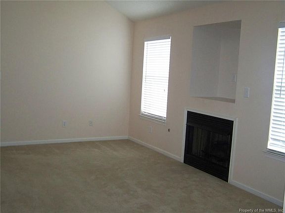 2nd image of 2004 Westgate Cir