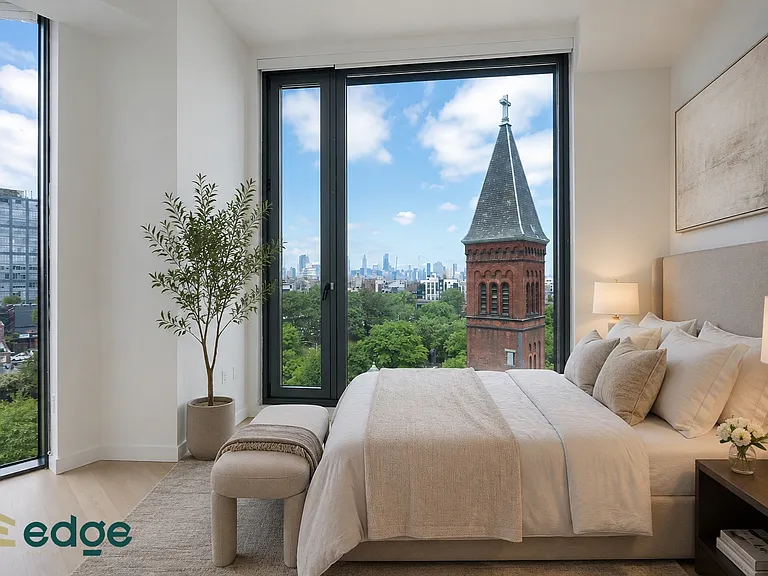 329 Broadway #603 — Photo 4