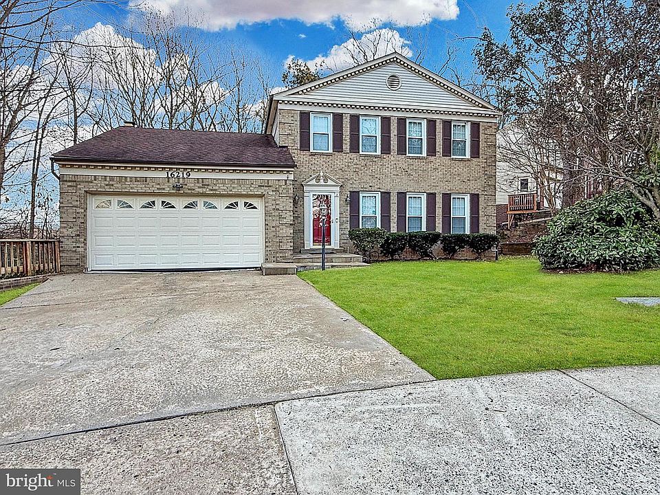 1st image of 16219 Sunny Knoll Dr