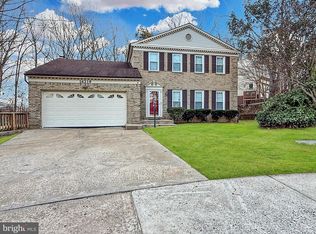 16219 Sunny Knoll Dr, Dumfries, VA 22025