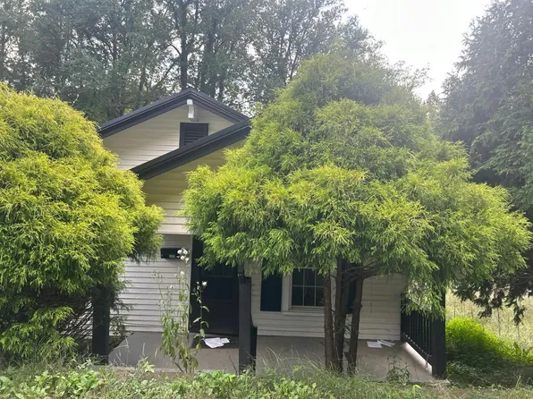 1609 Poplar St NW, Lenoir, NC 28645