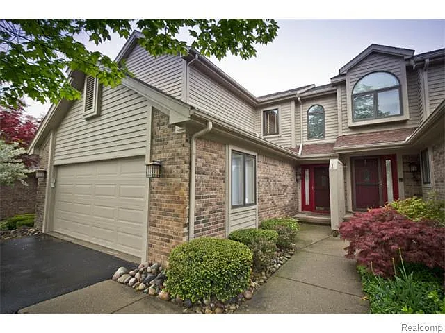 5727 Leeward Ct #1 photo 1
