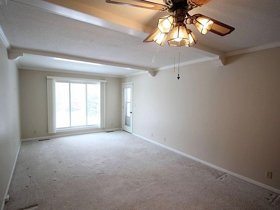 3rd image of 7221 South St Unit 23