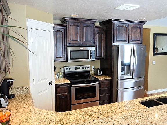 5th image of 288 Seagull Dr