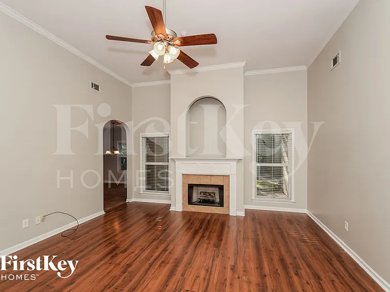 8034 Mary Alice Way — Photo 2
