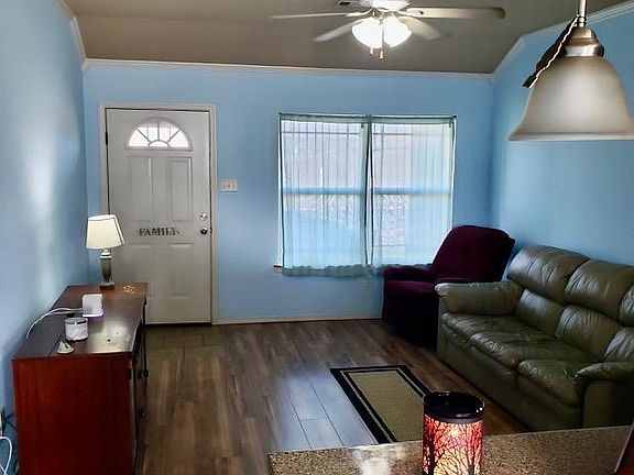 2nd image of 40 Waycross Dr