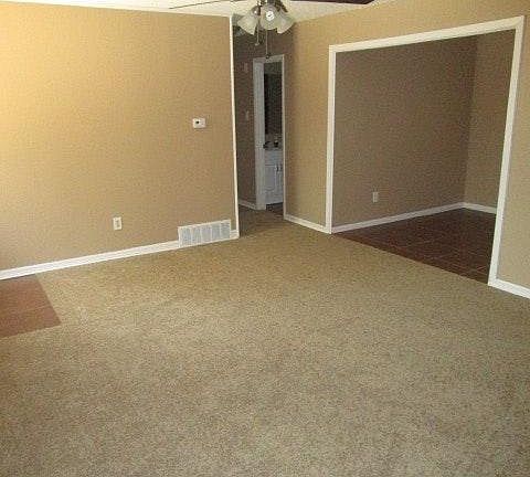 4th image of 925 Stratford Dr