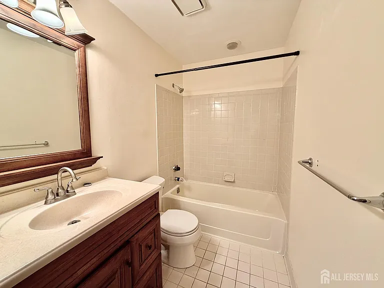 2310 Ravens Crest Dr — Photo 19
