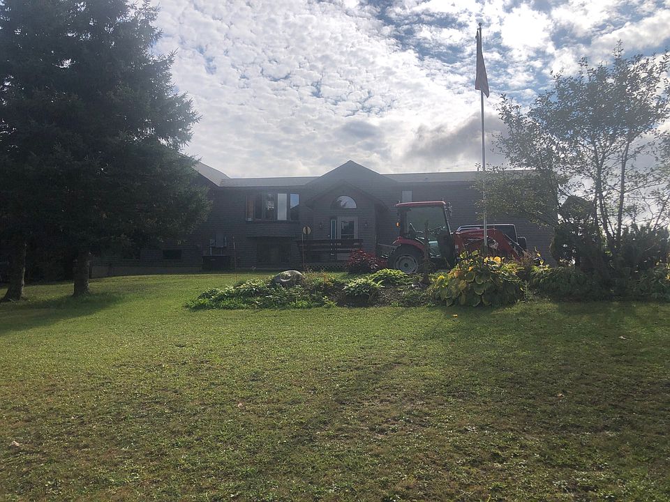 1st image of 752 E Thirteen Mile Rd