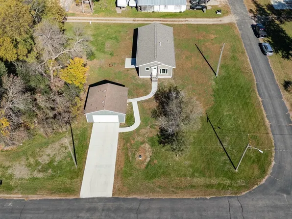 110 E 1st St, Egan, SD 57024
