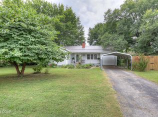 109 E Splitlog Ave, Goodman, MO 64843