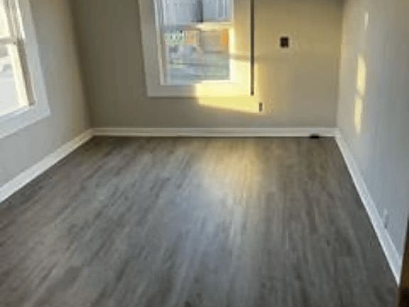 4th image of 209 S 1st St #B