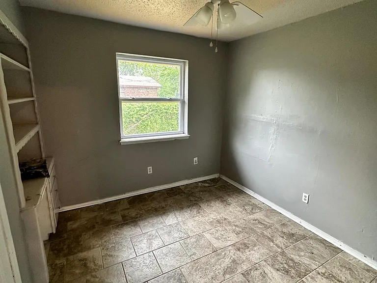 8709 N Hudson Ave — Photo 6