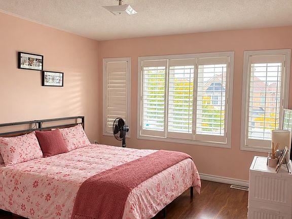 4th image of 80 Summitgreen Cres