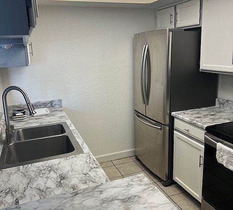 3rd image of 540 N May St #2093